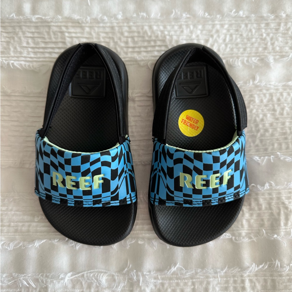 Reef Kids' Blue and Black Toddler Slides
